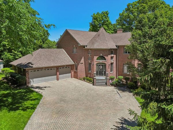1551 Thorneberry Court, Libertyville, IL 60048
