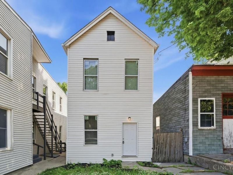 634 Tafel Street, Cincinnati, OH 45225 Photo 2
