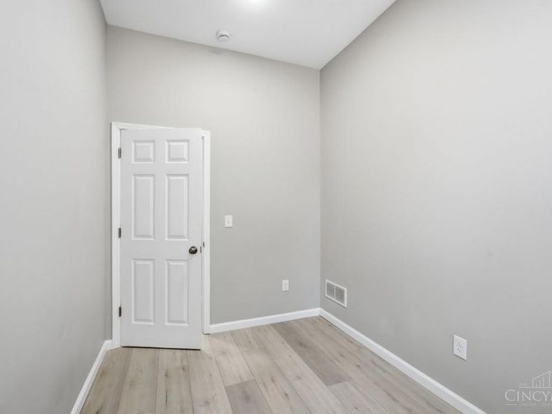 634 Tafel Street, Cincinnati, OH 45225 Photo 24