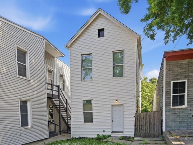 634 Tafel Street, Cincinnati, OH 45225 Photo 3
