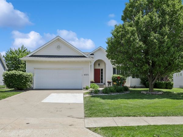 4315 127th Street , Urbandale, IA 50323