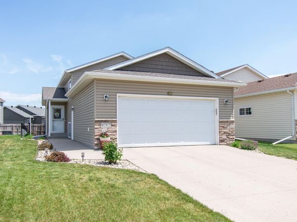6182 35th Street S, Fargo, ND 58104