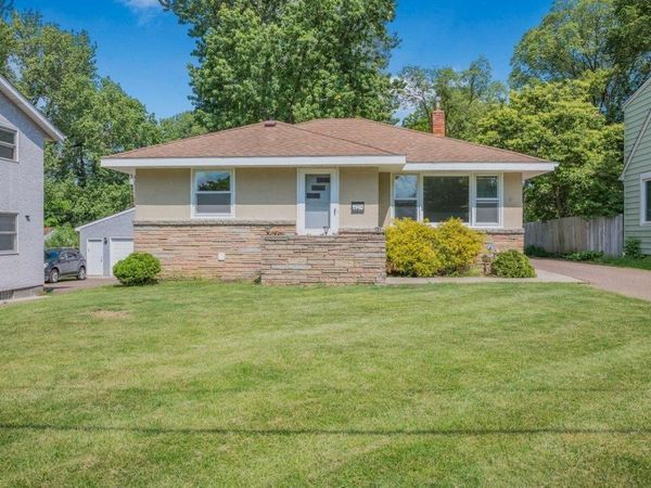 1140 Charlton Street, West Saint Paul, MN 55118