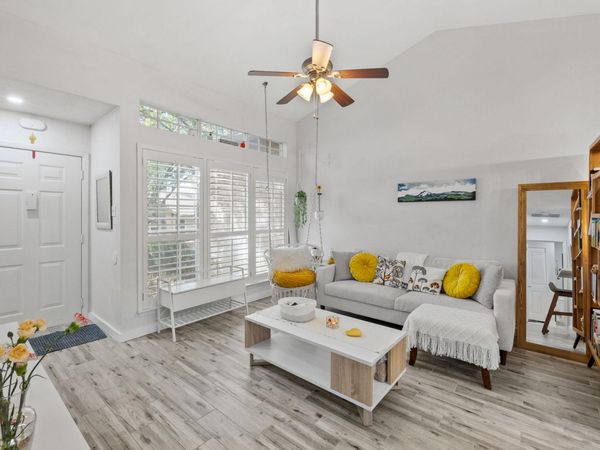 1015 E Yager LN , Unit 115, Austin, TX 78753