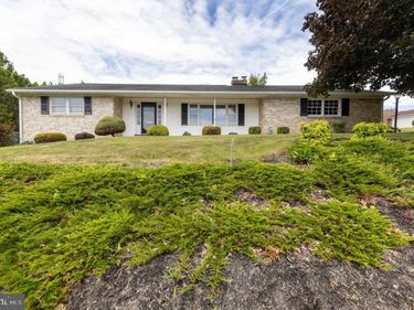 222 HARVEST LANE, CHAMBERSBURG, PA 17202