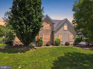 408 SPRINGFIELD WAY, EASTON, PA 18045
