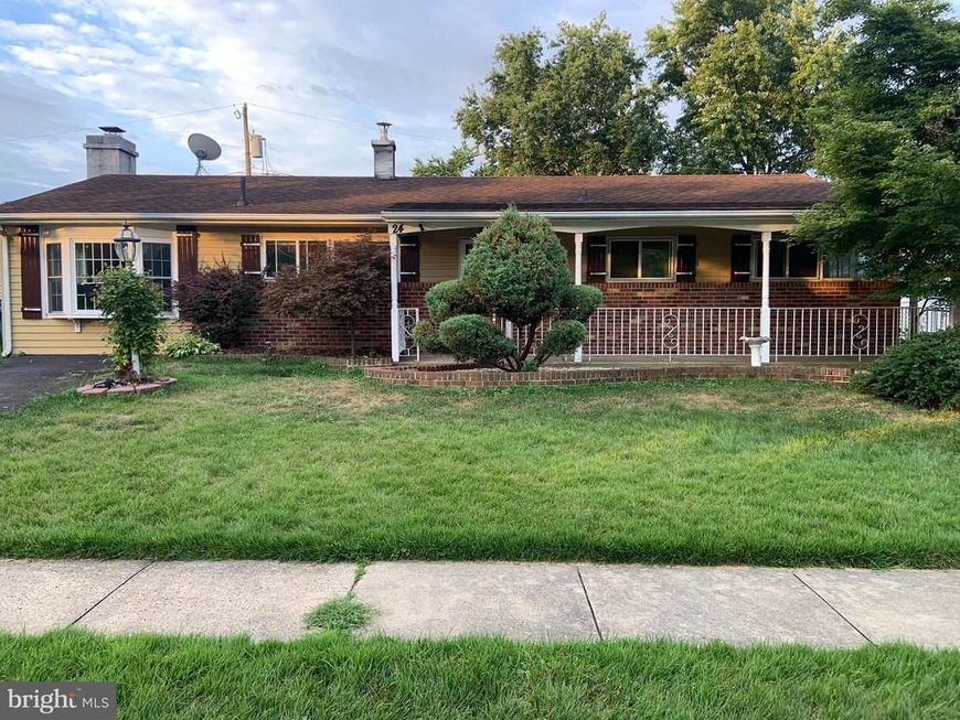 24 Indian Park Road, Levittown, PA 19057 Main Photo
