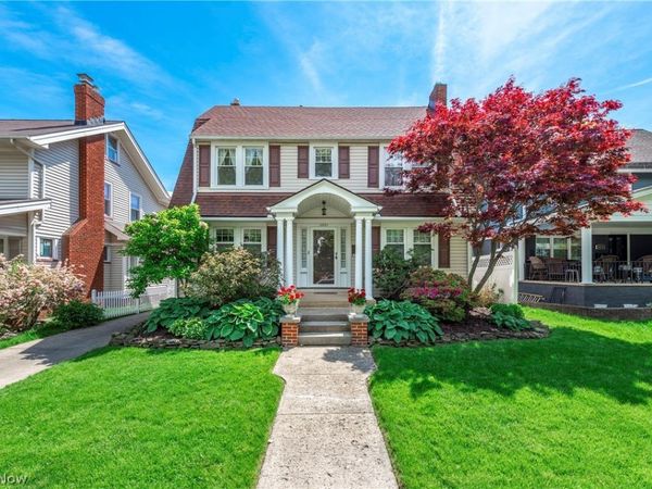 1071 Abbieshire Avenue , Lakewood, OH 44107