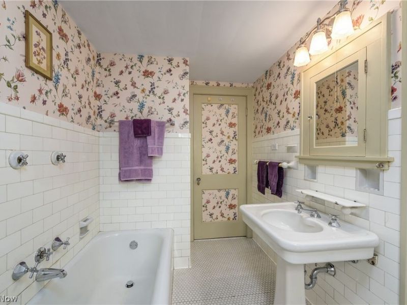 1071 Abbieshire Avenue , Lakewood, OH 44107 Photo 28