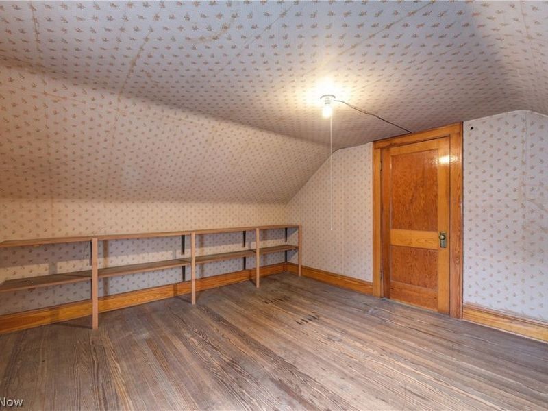 1071 Abbieshire Avenue , Lakewood, OH 44107 Photo 40