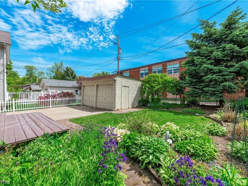 1071 Abbieshire Avenue , Lakewood, OH 44107 Photo 46