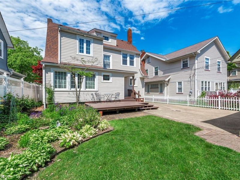 1071 Abbieshire Avenue , Lakewood, OH 44107 Photo 47