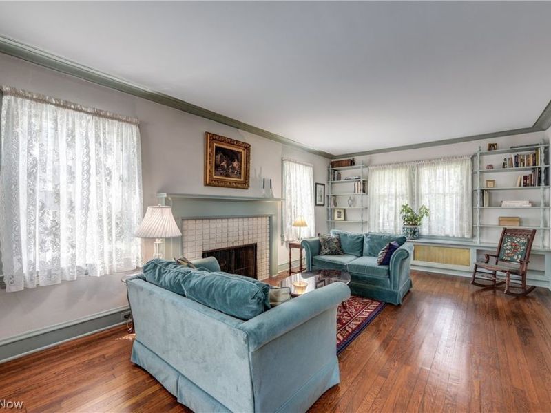 1071 Abbieshire Avenue , Lakewood, OH 44107 Photo 6