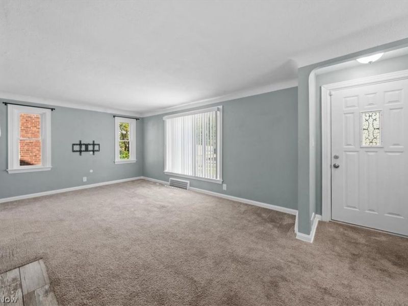 13909 Thraves Avenue , Garfield Heights, OH 44125 Photo 15