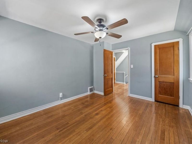 13909 Thraves Avenue , Garfield Heights, OH 44125 Photo 19