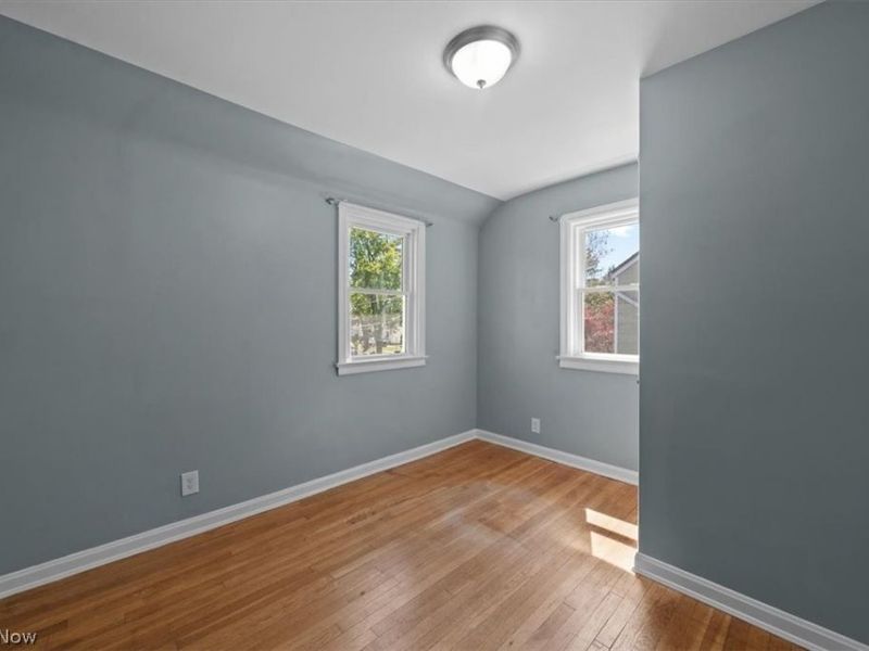 13909 Thraves Avenue , Garfield Heights, OH 44125 Photo 22