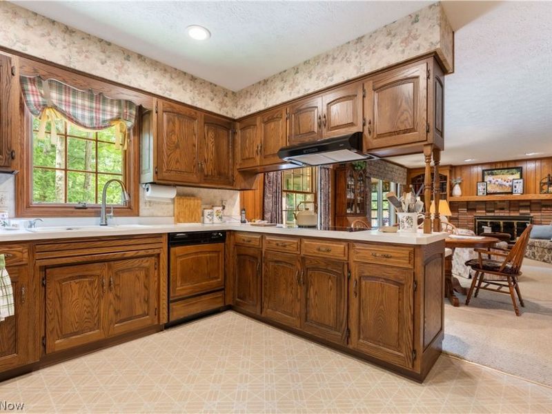 5233 Limerick Avenue NW, North Canton, OH 44720 Photo 10