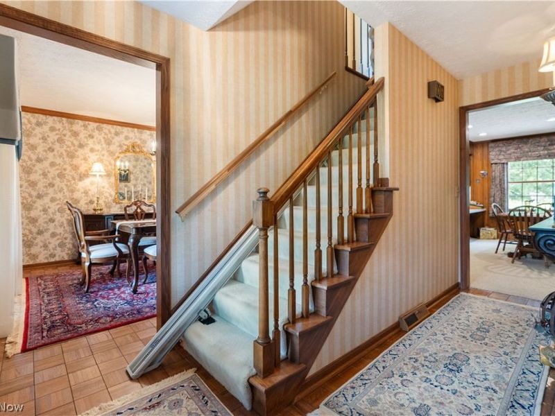 5233 Limerick Avenue NW, North Canton, OH 44720 Photo 2