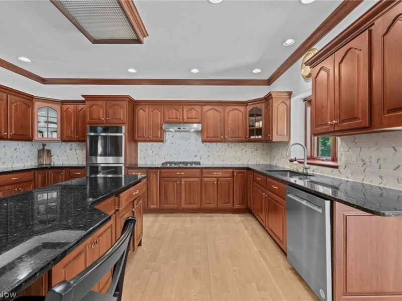298 Village Drive, Broadview Heights, OH 44147 Photo 15