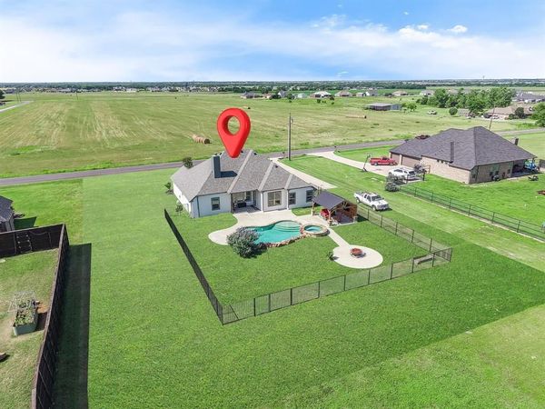 2423 County Road 2710, Caddo Mills, TX 75135