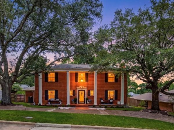 207 Rockbrook Drive , Rockwall, TX 75087