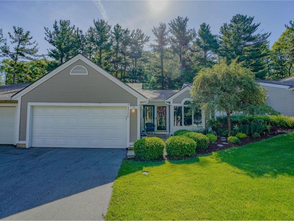 3334 Woodwind Drive NE, Unit 33, Grand Rapids, MI 49525