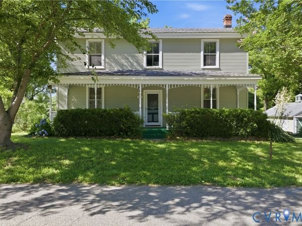 4606 Lee Street , Chester, VA 23831