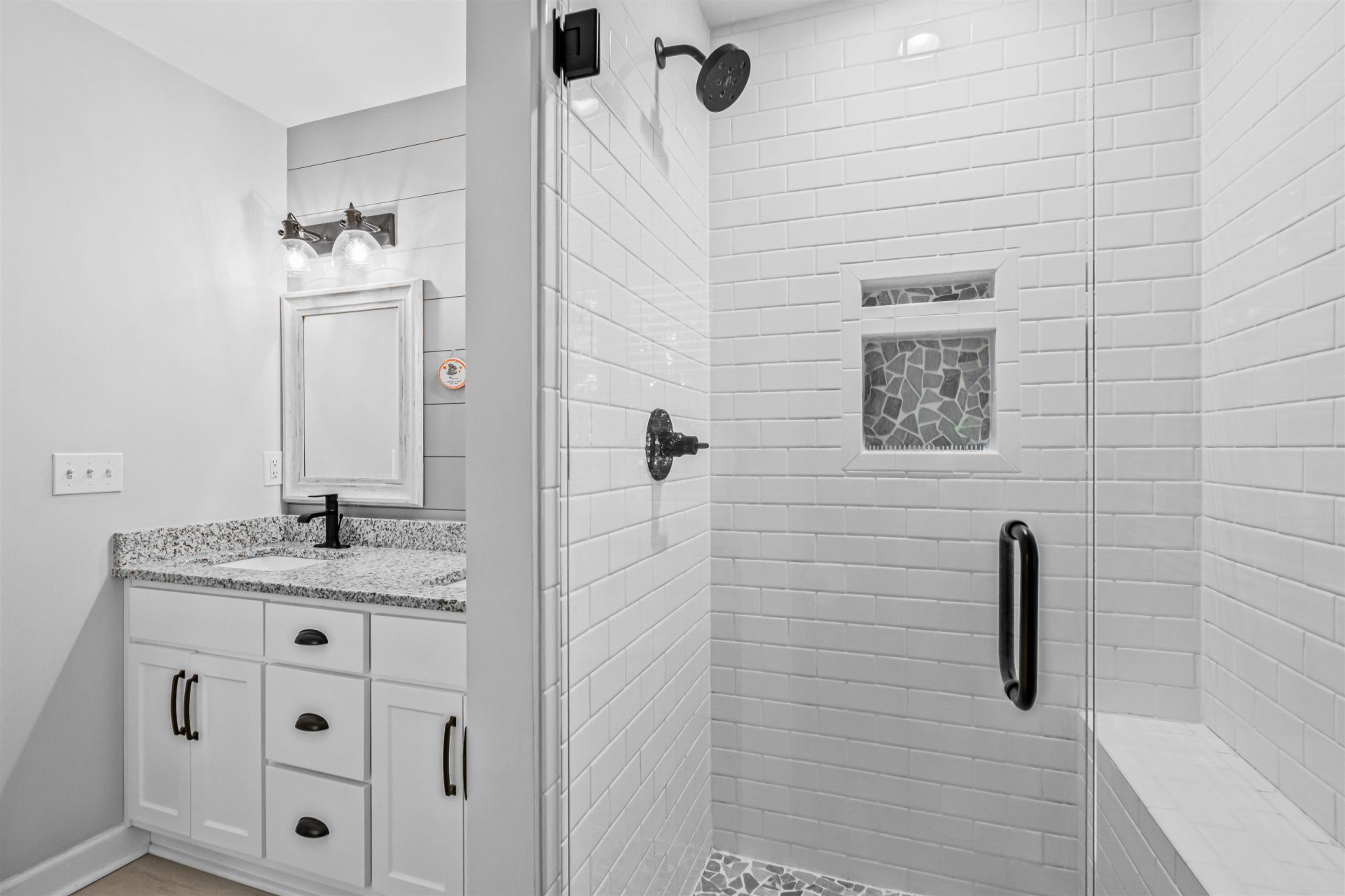 196 Old Cedar Loop  Photo 15