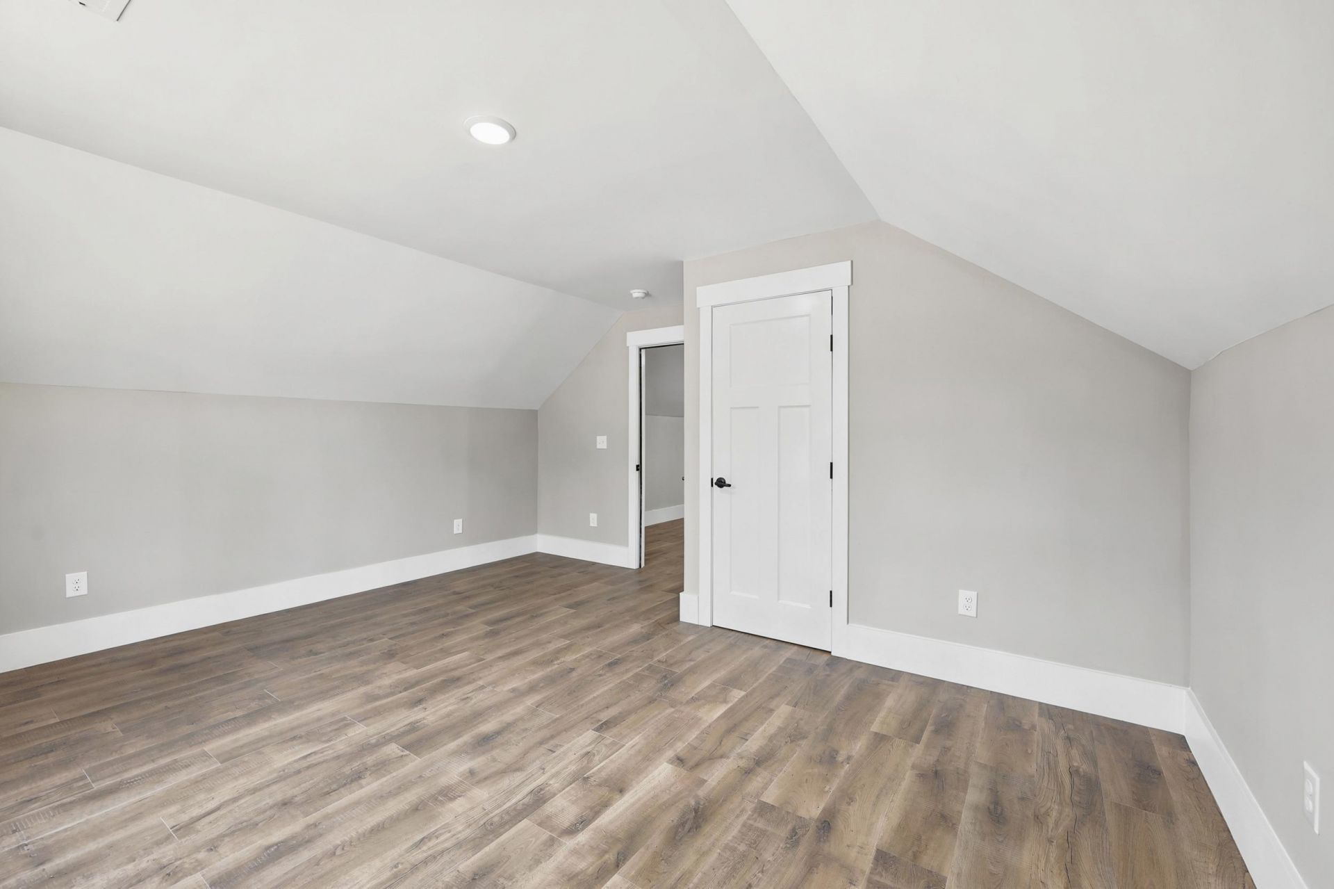 670 Kent Rd. Photo 26