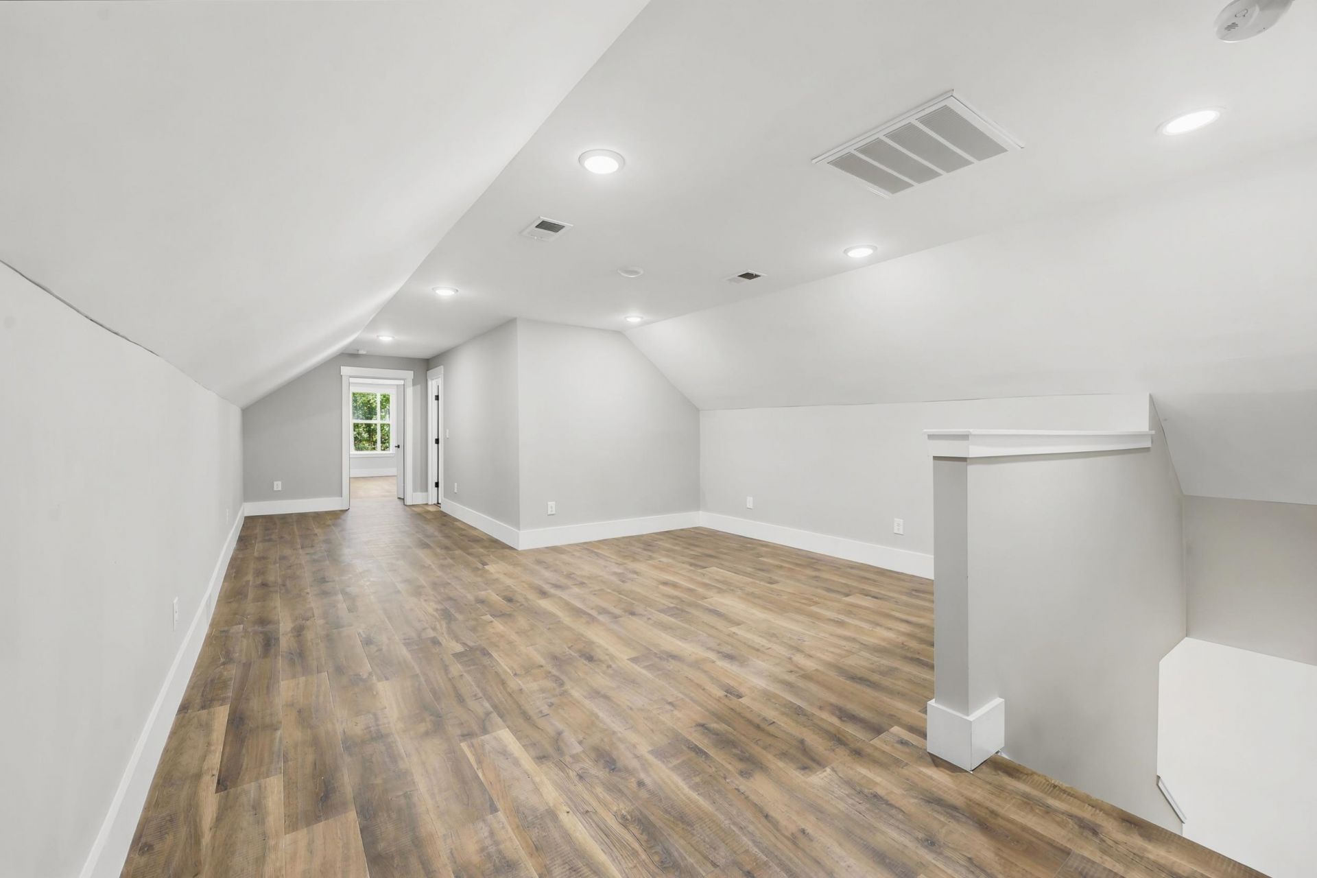 670 Kent Rd. Photo 27