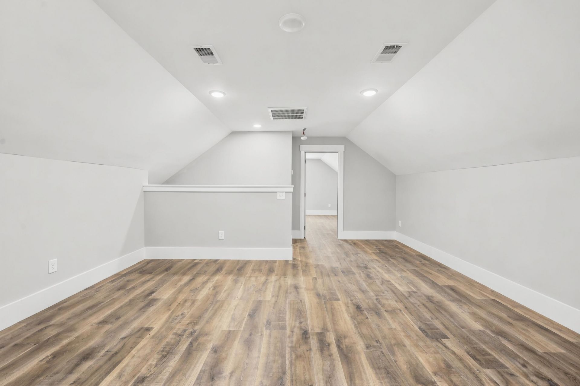 670 Kent Rd. Photo 29