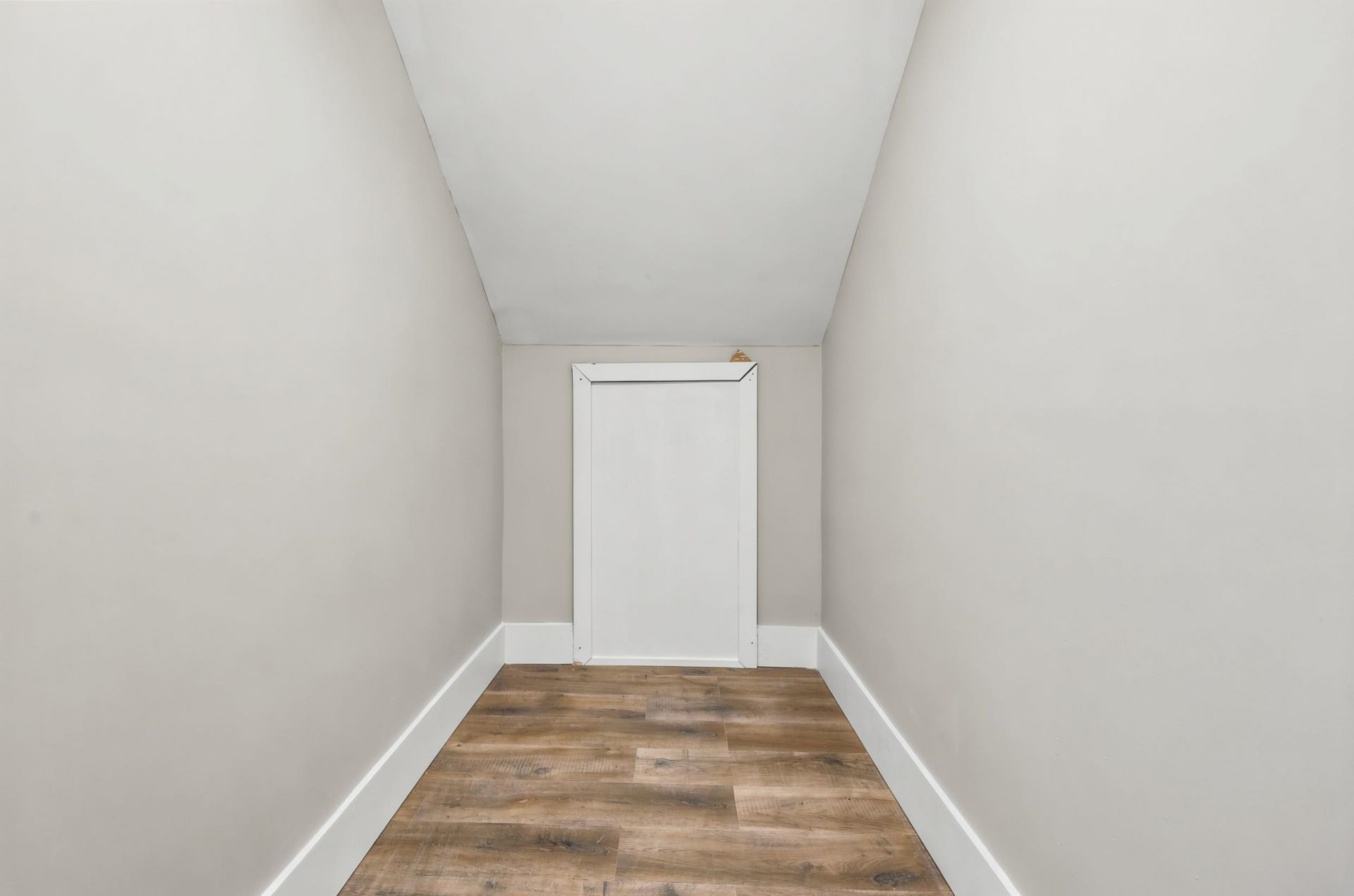 670 Kent Rd. Photo 32