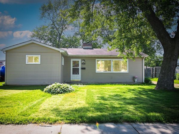 7828 Chestnut Avenue , Hammond, IN 46324