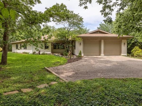 1825 Castle Pine Court, Lawrence, KS 66047