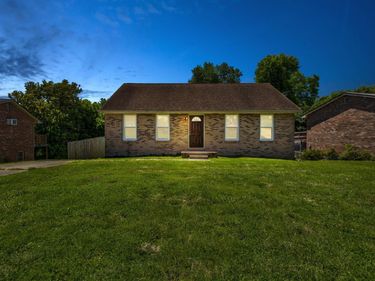120 Tamarix Drive, Mt Sterling, KY 40353