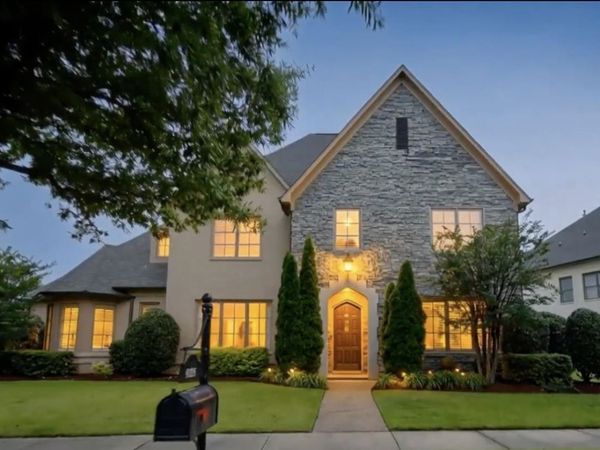 9285 ENCLAVE GREEN LN E, Germantown, TN 38139