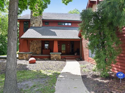 Main Photo