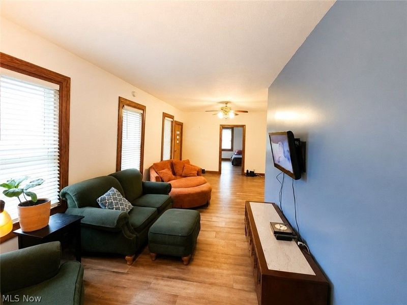8942 Edison Street NE, Louisville, OH 44641 Photo 13