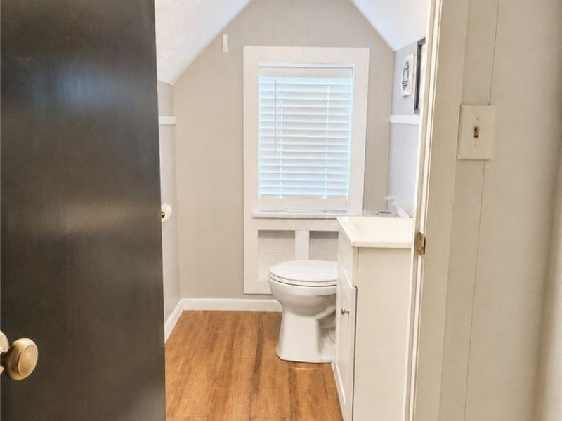 8942 Edison Street NE, Louisville, OH 44641 Photo 22