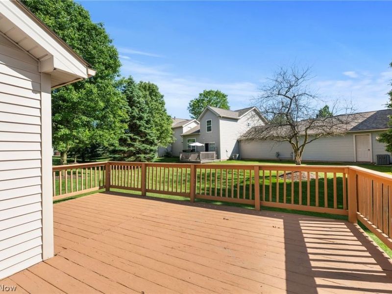 16093 Primrose Circle , Middleburg Heights, OH 44130 Photo 29