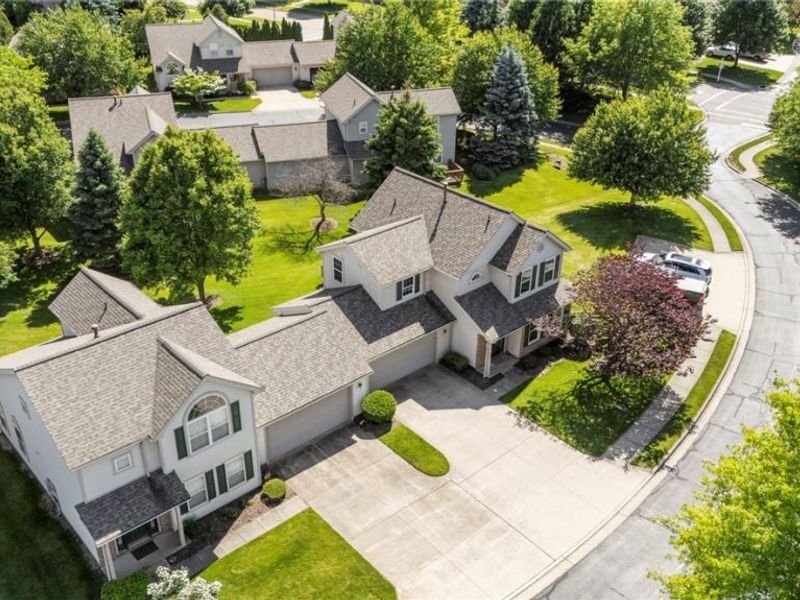 16093 Primrose Circle , Middleburg Heights, OH 44130 Photo 6
