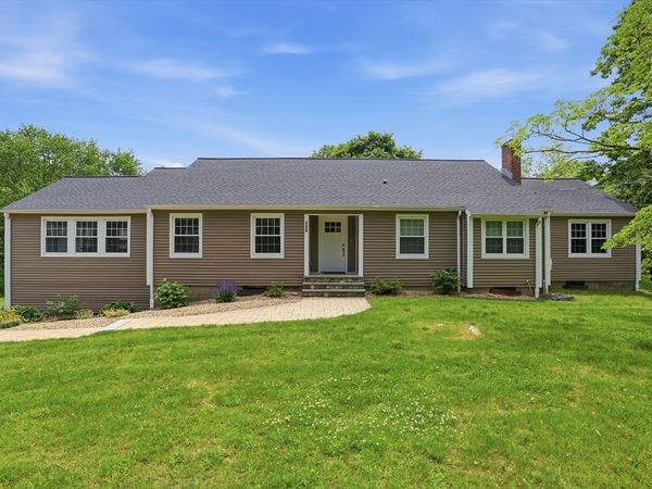 196 Foster St, Littleton, MA 01460
