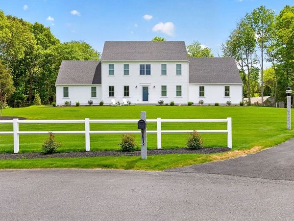 4 Gimme Circle, Sandwich, MA 02653