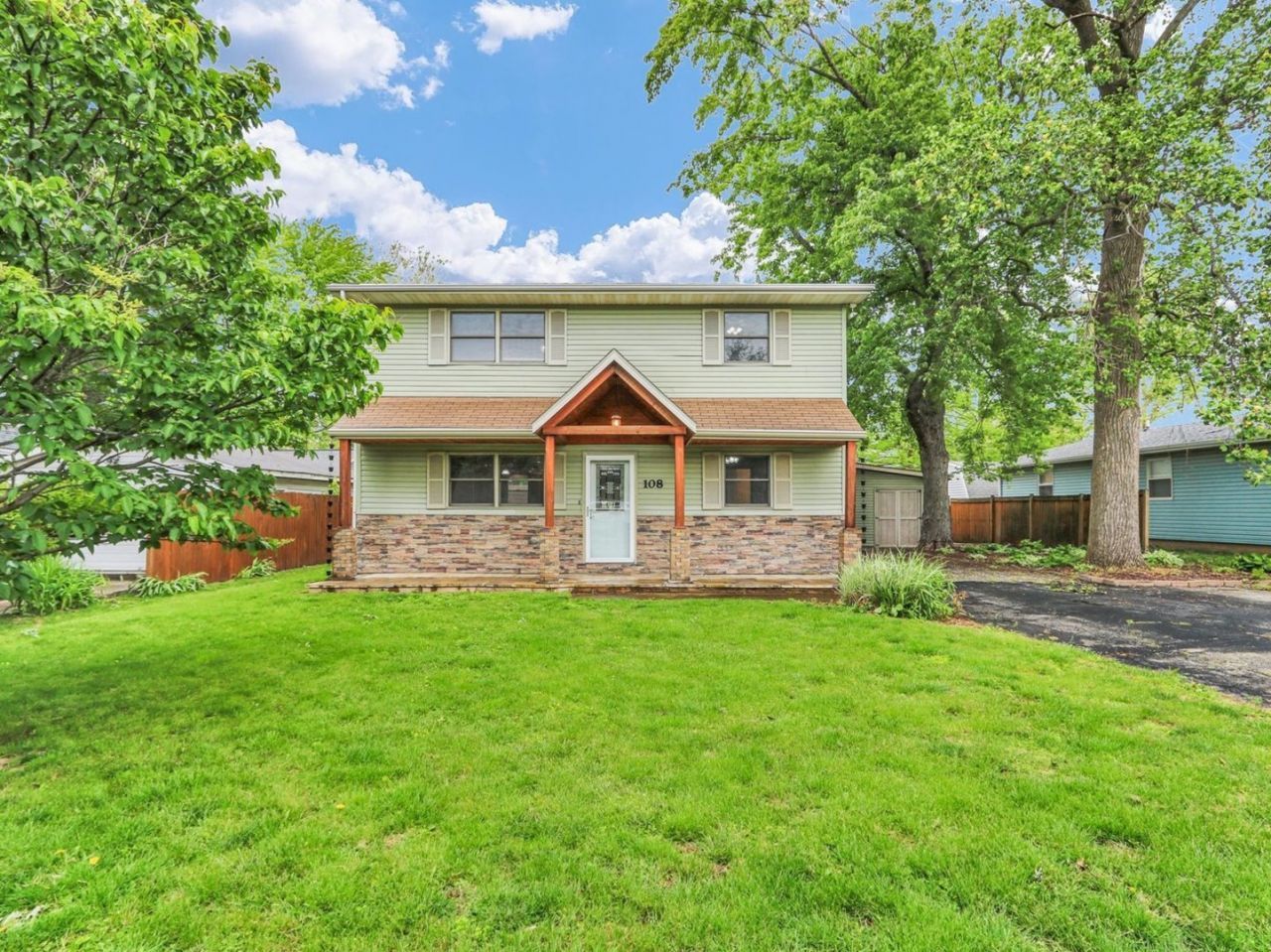 108 W Jackson Street , Mahomet, IL 61853 Main Photo