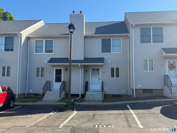 8-10 Broad, Unit 104, Meriden, CT 06450