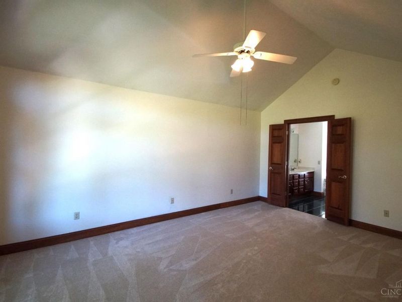 6291 Ashbourne Place, Green Township, OH 45233 Photo 11