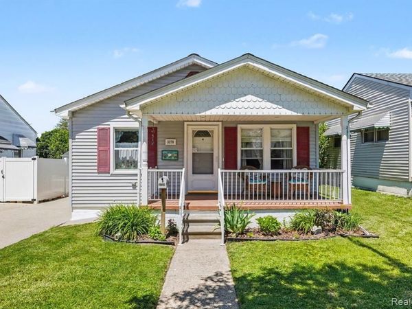 3270 Charles Street, Trenton, MI 48183