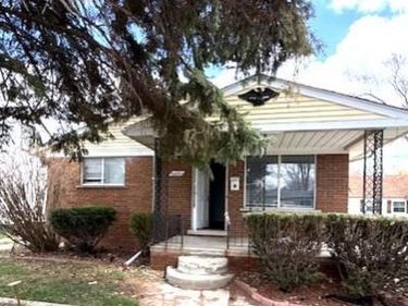 22820 BEECHWOOD Avenue, Eastpointe, MI 48021