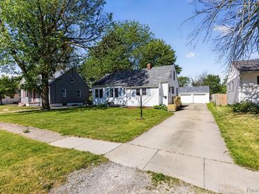 3005 Hanchett Street , Carrollton Twp, MI 48604