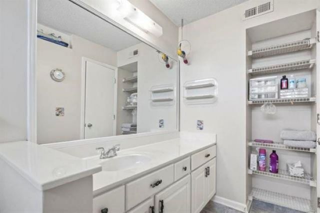 8835 Chandler Dr. Photo 28